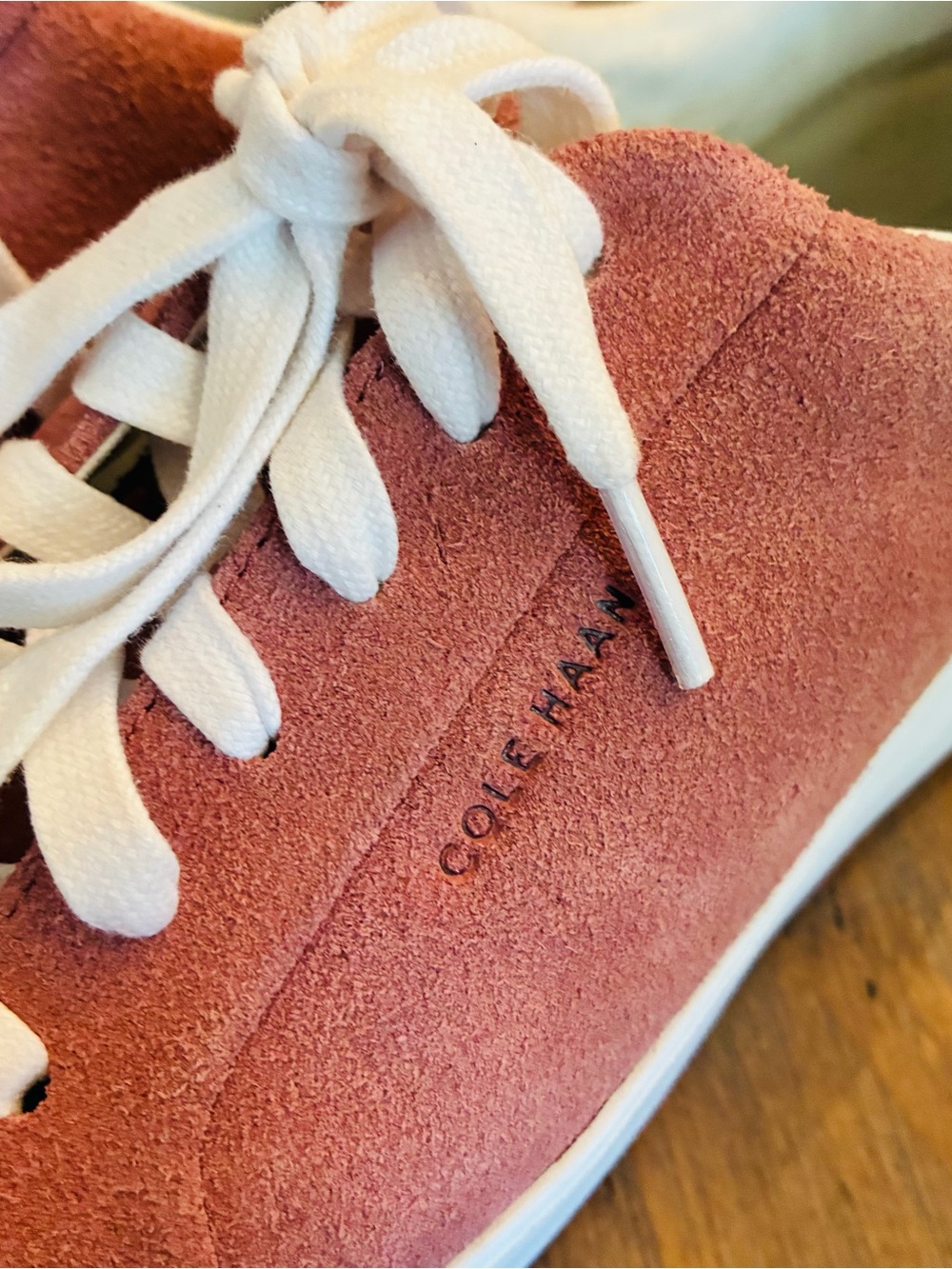 Women's Cole Hahn Joy Crosscourt suede sneakers. Pink size 9B - Picture 2 of 7